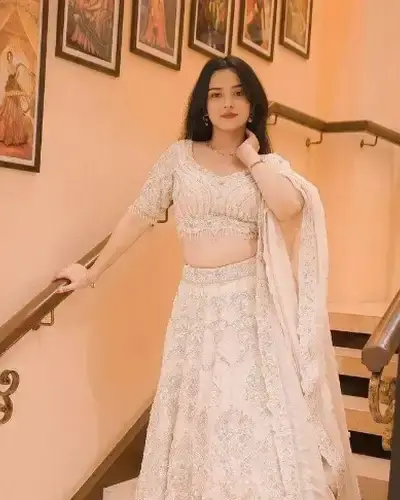 Escort Nongpoh